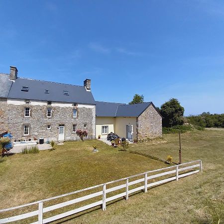 L' Anpeg, Gite Dans Le Cotentin Jusqu'A 8 Personnes Besneville 外观 照片