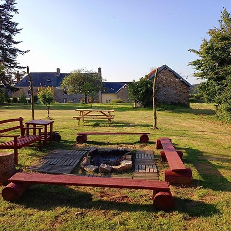 L' Anpeg, Gite Dans Le Cotentin Jusqu'A 8 Personnes Besneville 外观 照片