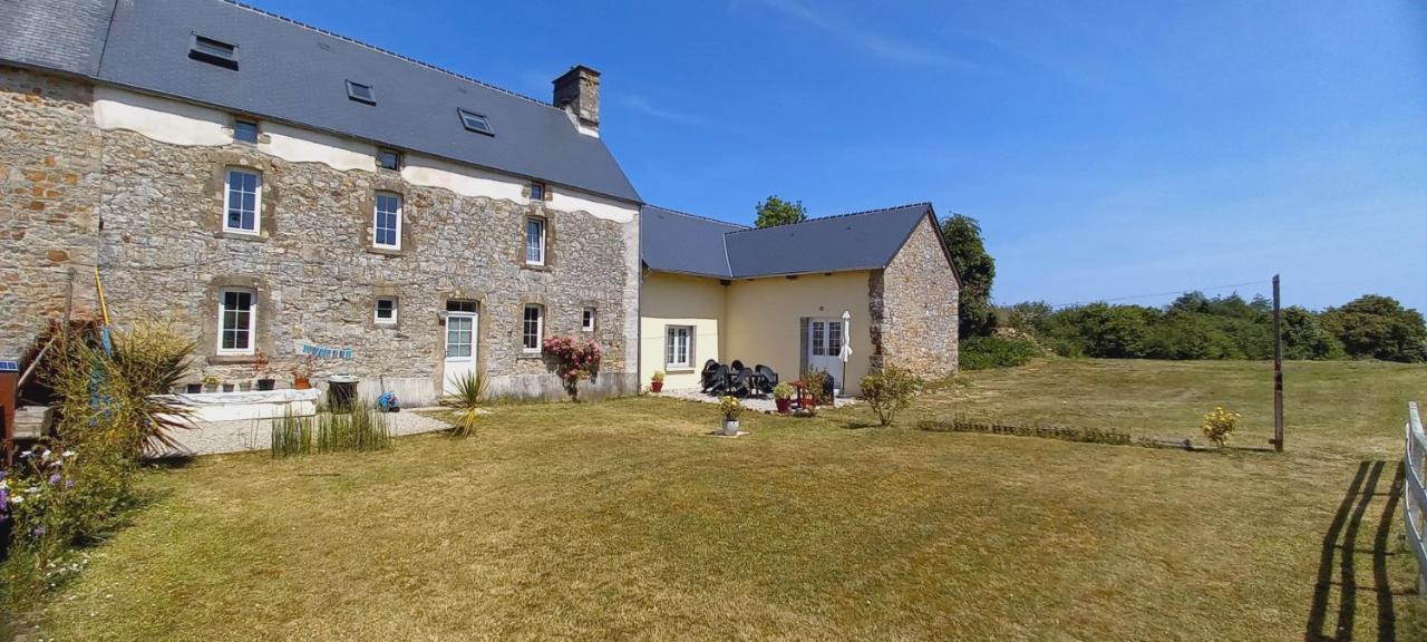 L' Anpeg, Gite Dans Le Cotentin Jusqu'A 8 Personnes Besneville 外观 照片