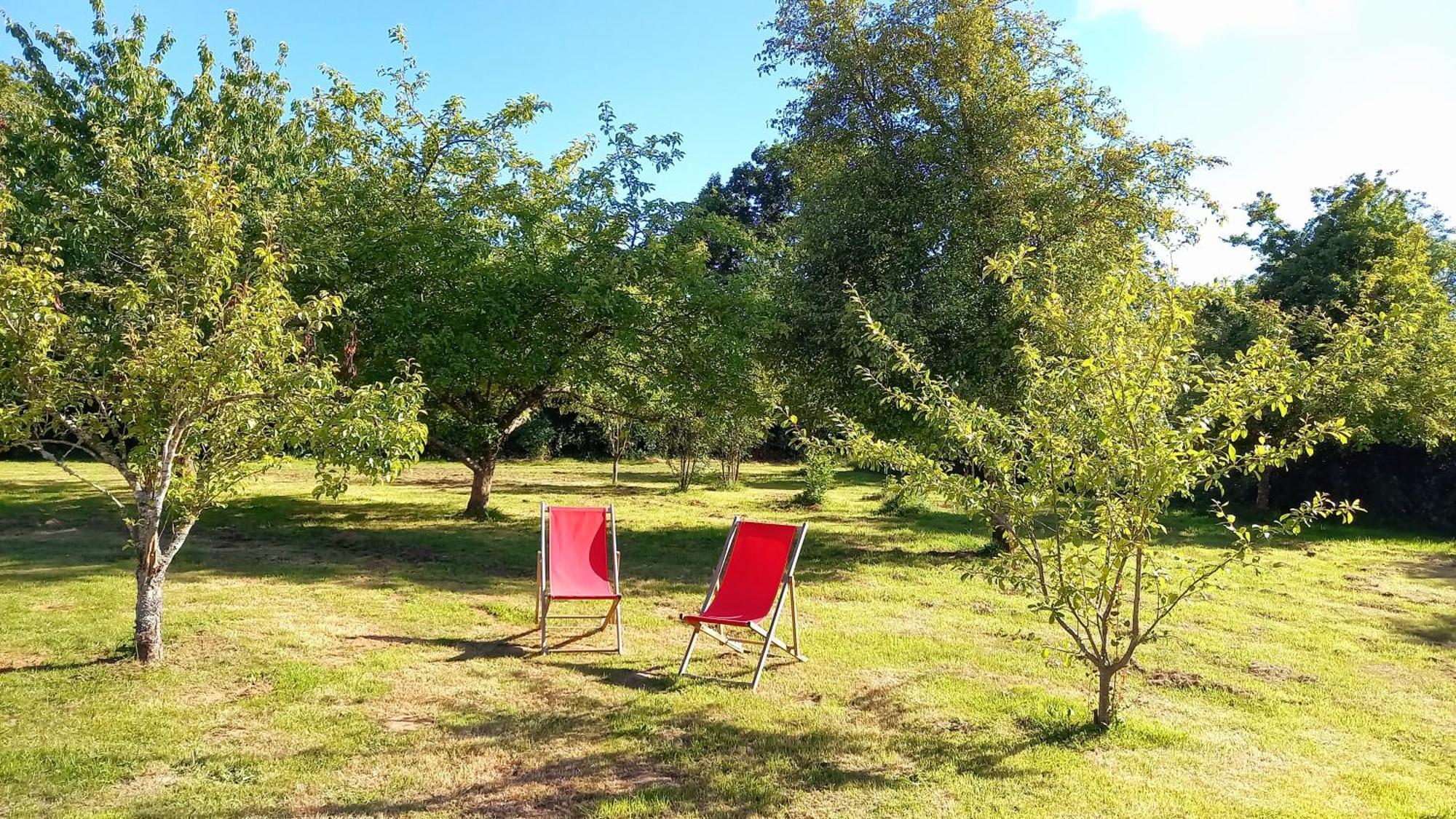 L' Anpeg, Gite Dans Le Cotentin Jusqu'A 8 Personnes Besneville 外观 照片