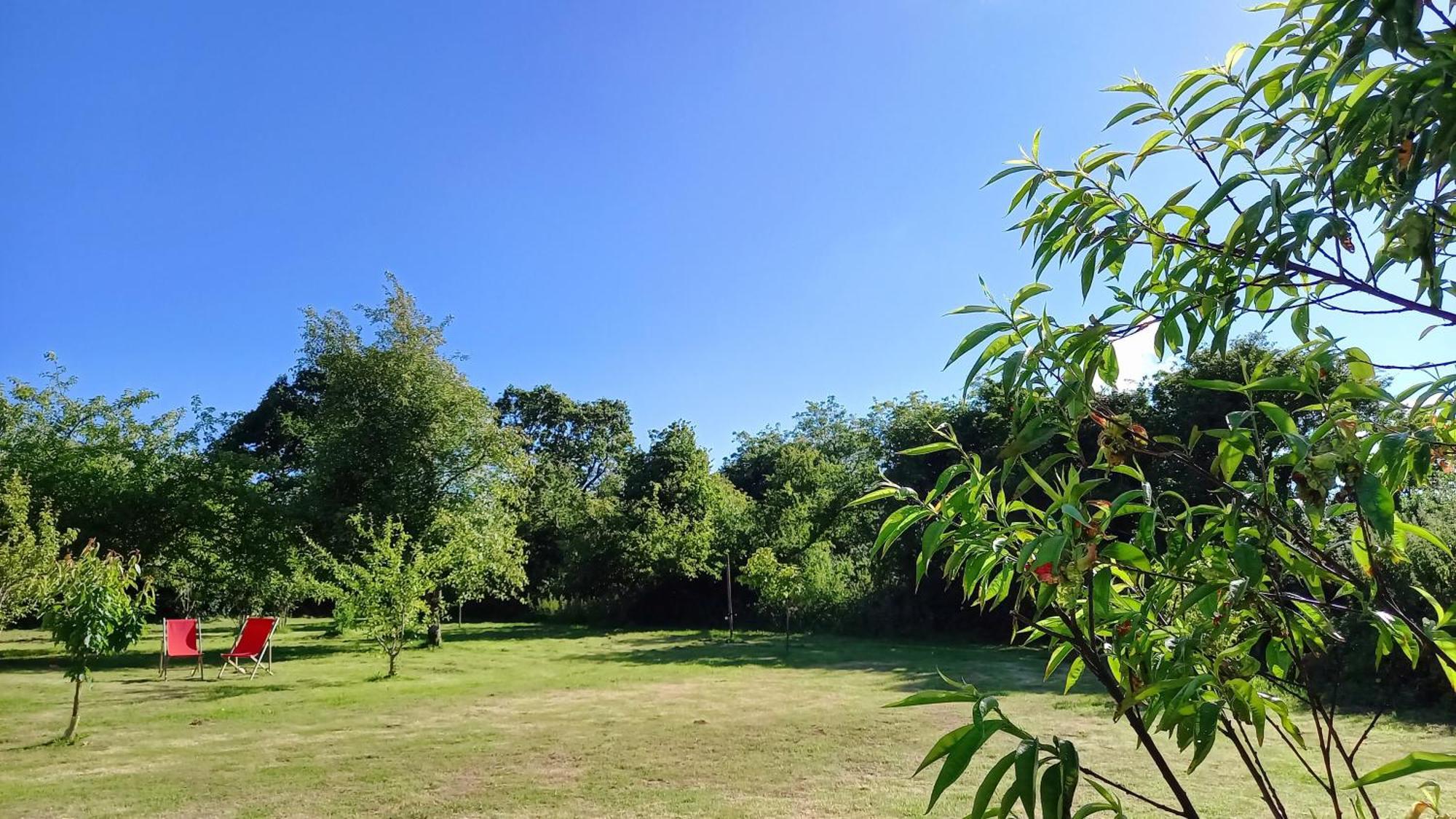 L' Anpeg, Gite Dans Le Cotentin Jusqu'A 8 Personnes Besneville 外观 照片